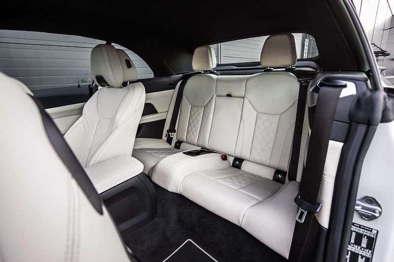 BMW M4 BMW M440i xDrive Cabrio | 374  - fotka 12 z 15