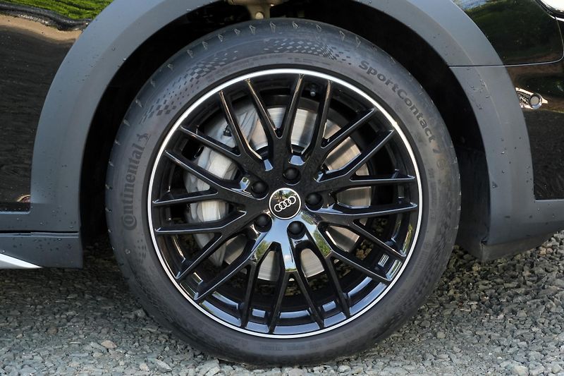 Audi A4 Allroad 50 TDI,Webasto, HUD, Kůže, B&O - fotka 12 z 46