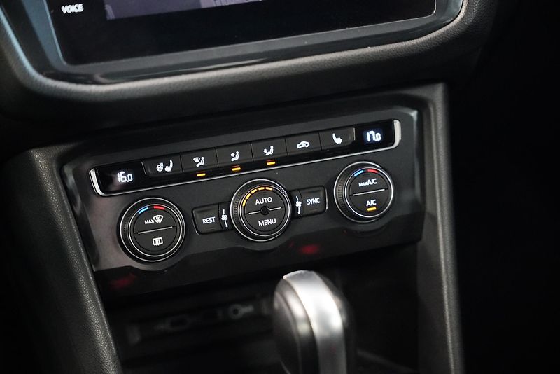 Volkswagen Tiguan Allspace - fotka 25 z 30