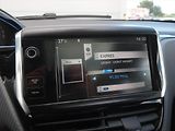 Peugeot 2008 (2013) 1.6 e-HDi, Navi, Tempomat - náhled 12