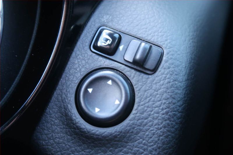 Nissan Qashqai (2014) N-Connecta 1.2 DIG-T - fotka 21 z 21