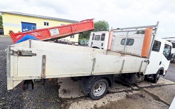 Nissan Cabstar (2010) 3.5t 6míst tupláky 3.4x2m 2.5D - fotka 4 z 10