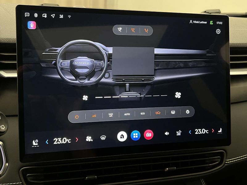 Lynk & Co 01 MORE PHEV AUT CZ 1.maj - fotka 32 z 55