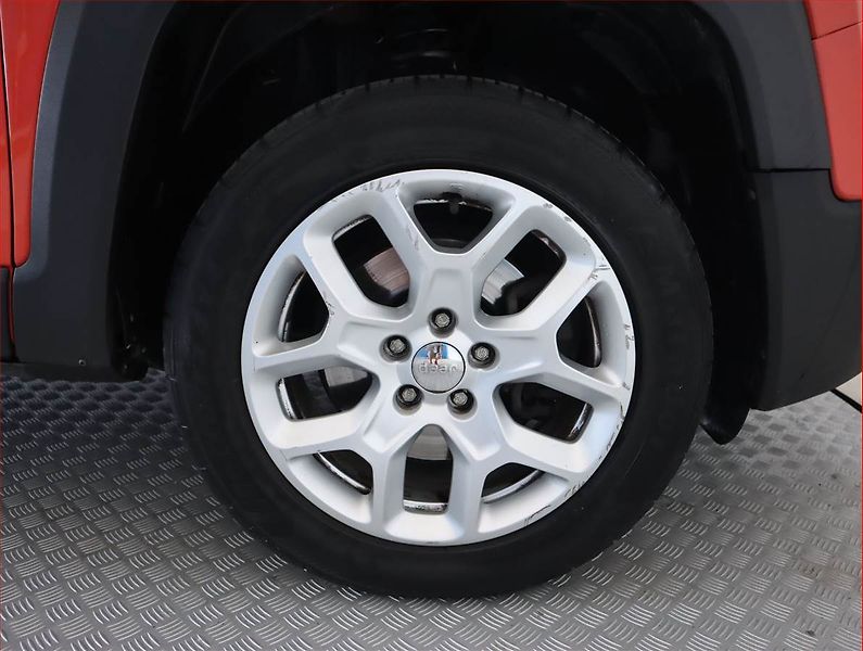 Jeep Renegade (2015) 2.0 MultiJet, 4X4, Automat - fotka 15 z 21
