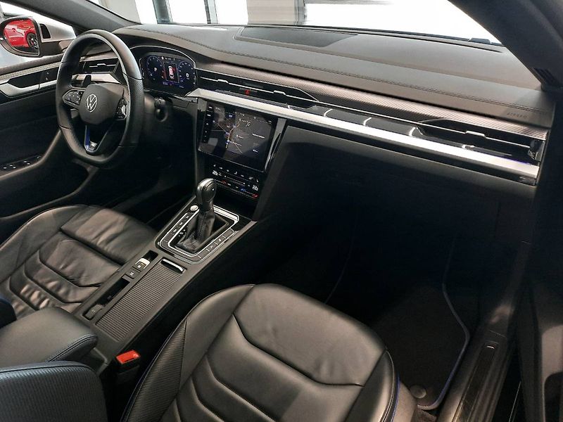 Volkswagen Arteon Shooting Brake (2023) R 2.0 TSI 4Motion (235kW/320k) - fotka 10 z 32