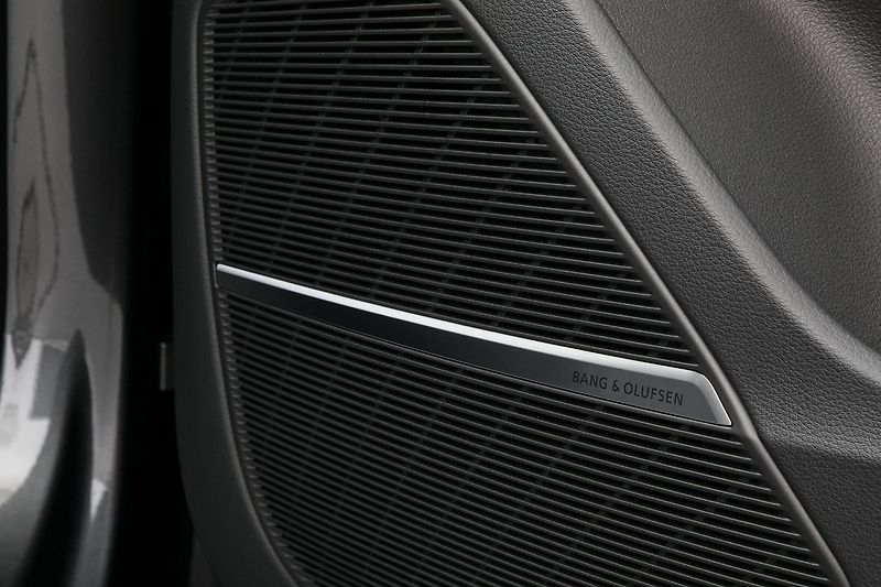 Audi Q7 3.0TDI 210kW S-line 7m ZÁRUKA - fotka 23 z 50