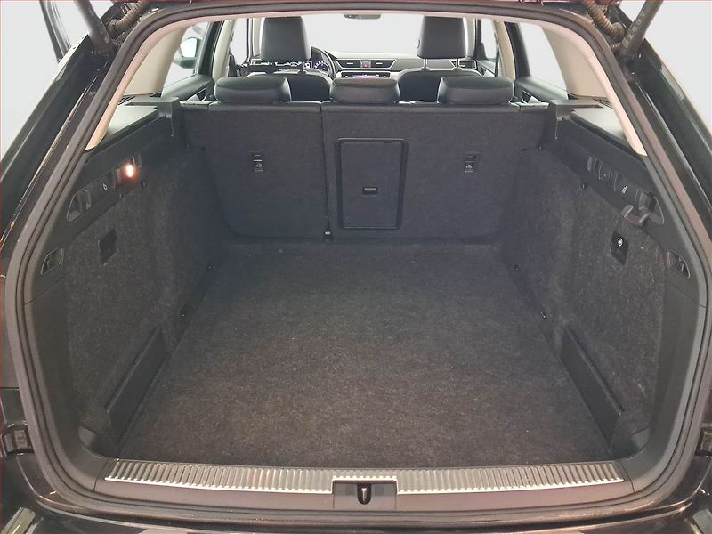 Škoda Superb (2019) Style 2.0 TDI, Automat, Kůže - fotka 14 z 21