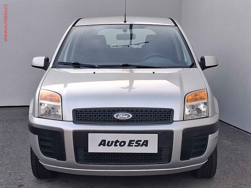 Ford Fusion (2006) 1.4i, 2.maj, AC - fotka 2 z 15