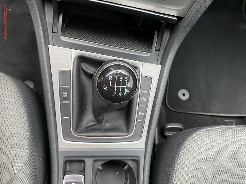 Volkswagen Golf (2014) 1.4 TSi, Comfortline, navi - fotka 18 z 19