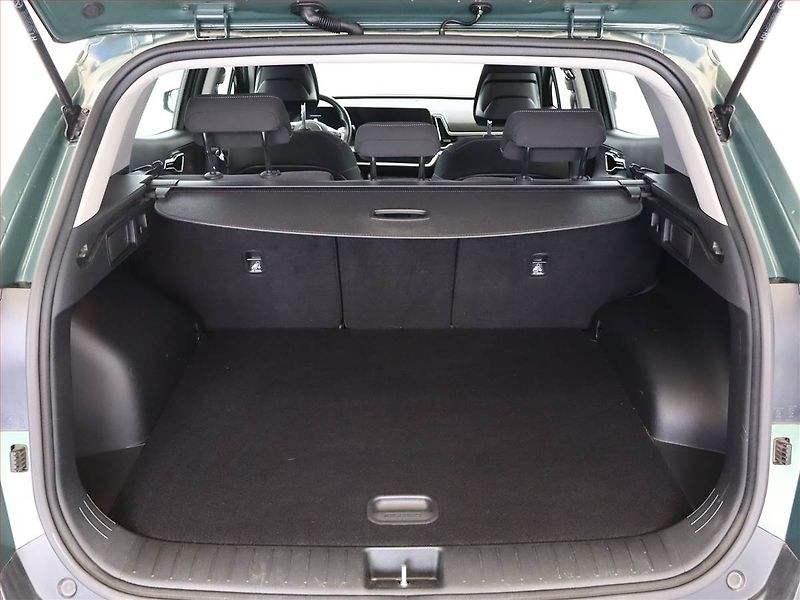 Kia Sportage (2022) 1.6 T-GDI - fotka 12 z 17