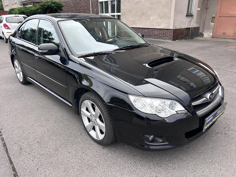 Subaru Legacy 2.0 D Active AWD - fotka 25 z 38