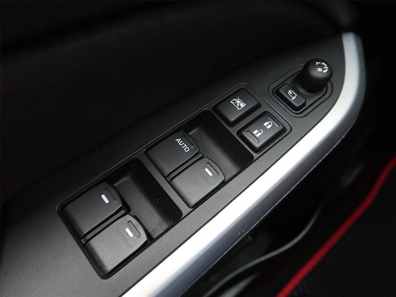 Suzuki Vitara (2017) Premium 1.6 VVT, 4X4, Automat - fotka 18 z 19