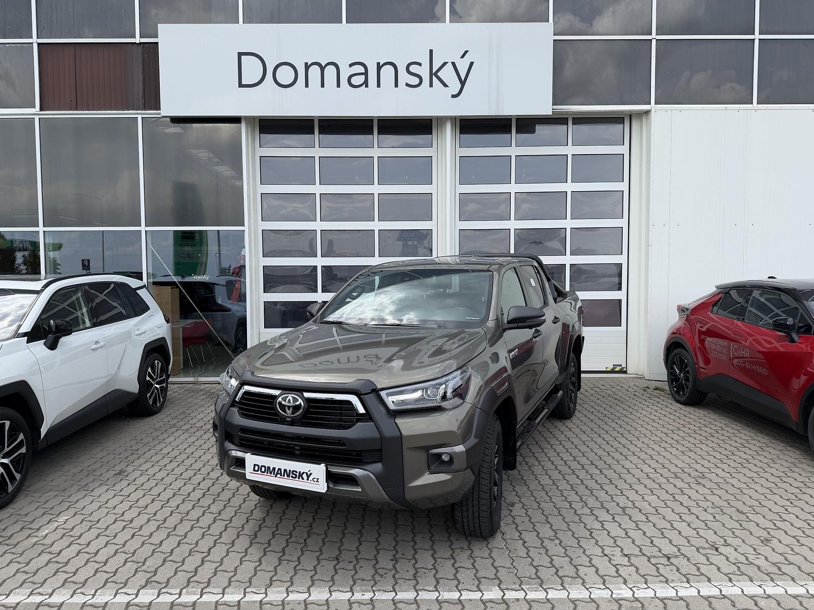 Toyota Hilux 2.8 D 6A/T 48W INVINCIBLE 4X4