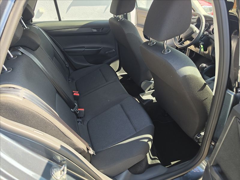 Škoda Fabia III 1,0TSi 70KW Cool 43tkm - fotka 27 z 43