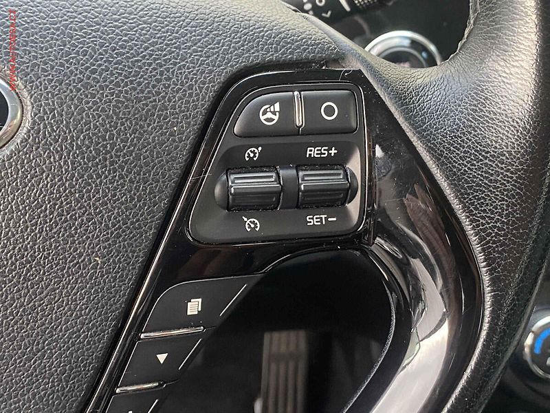 Kia Ceed (2013) 1.6 GDi, Exclusive, navi - fotka 15 z 20