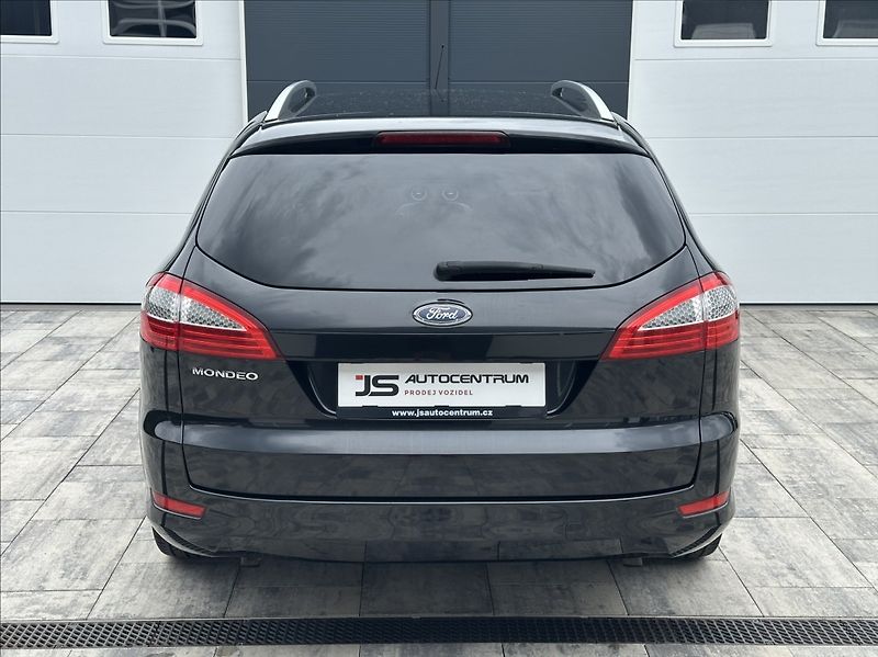 Ford Mondeo 2,3 160PS  Titanium A/T - fotka 8 z 46