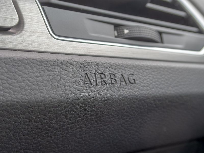 Volkswagen Touran (2019) 2.0TDI 110KW – Cebia 5*! - fotka 35 z 53