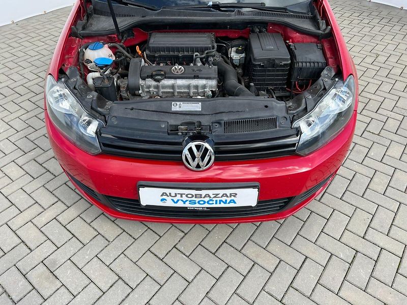 Volkswagen Golf (2010) Variant 1.4 16V 59kW - fotka 11 z 26
