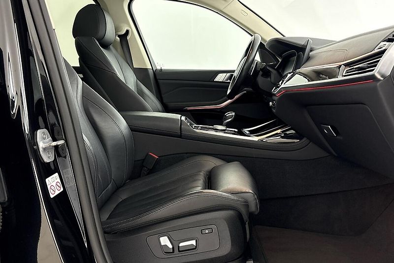 BMW X7 xDrive30d - fotka 17 z 28