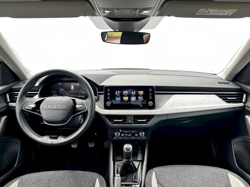 Škoda Kamiq (2025) 1.0 TSI 85kW MP6 Top Selection - fotka 5 z 33