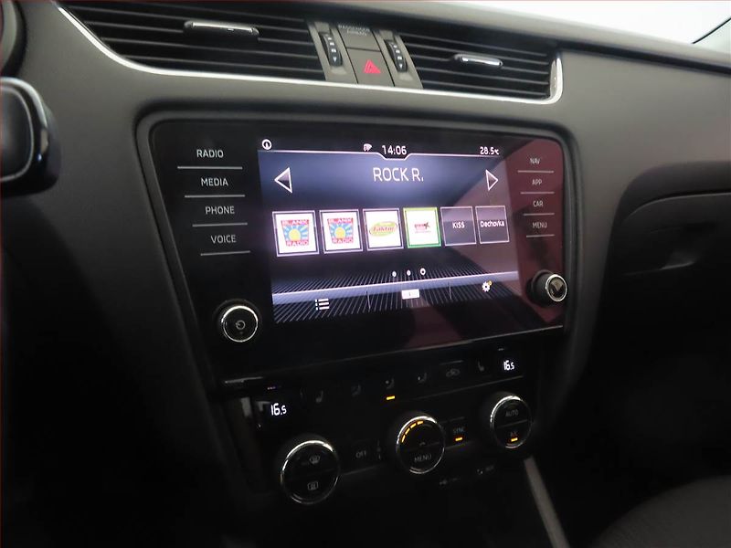 Škoda Octavia (2017) 1.6 TDI, Navi, Tempomat - fotka 12 z 16