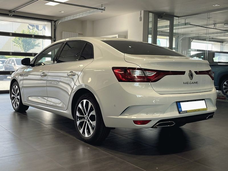 Renault Mégane (2023) GrandCoupé INTENS 1,3TCe 140k - fotka 3 z 20