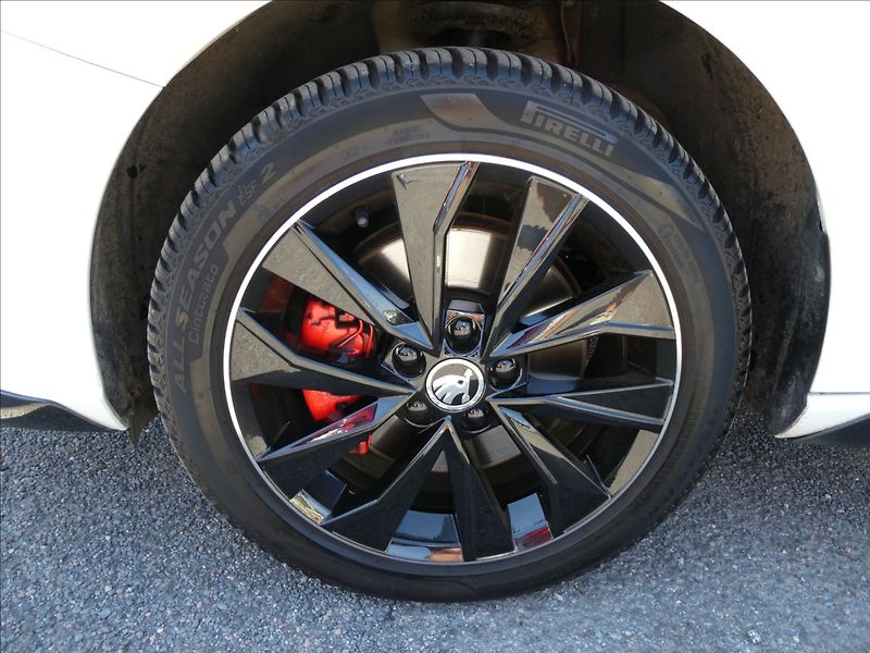 Škoda Fabia 1,2 TSi 81kW MONTE CARLO, DSG - fotka 18 z 60