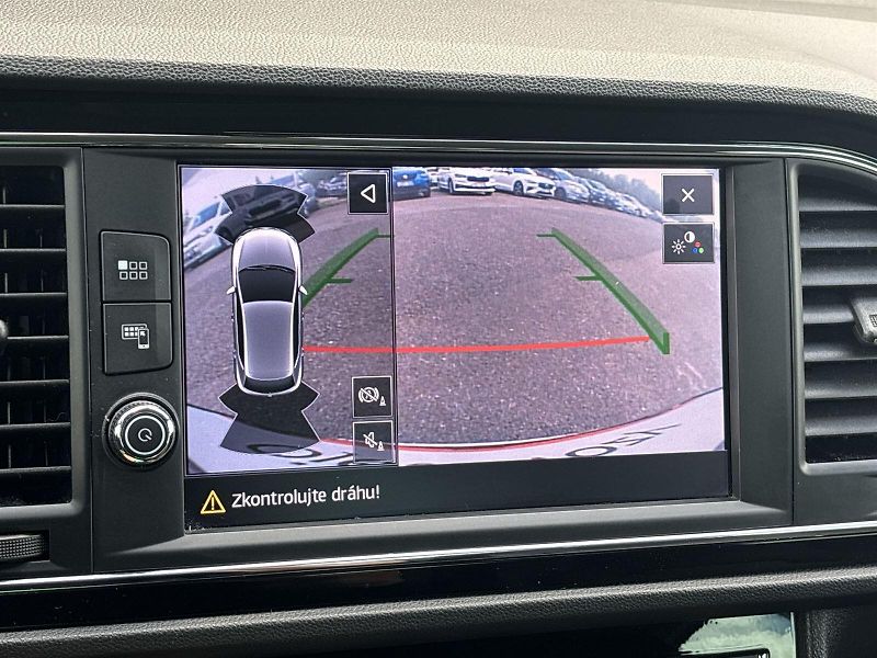 Seat Leon (2019) 1.5 TSI FR - fotka 11 z 27
