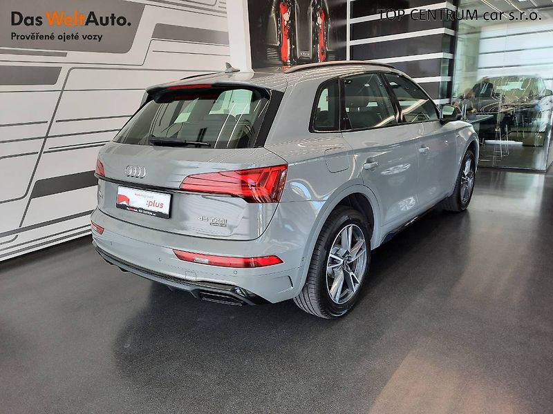 Audi Q5 (2021) 45 TFSI quattro (195kW/265k) S - fotka 2 z 26