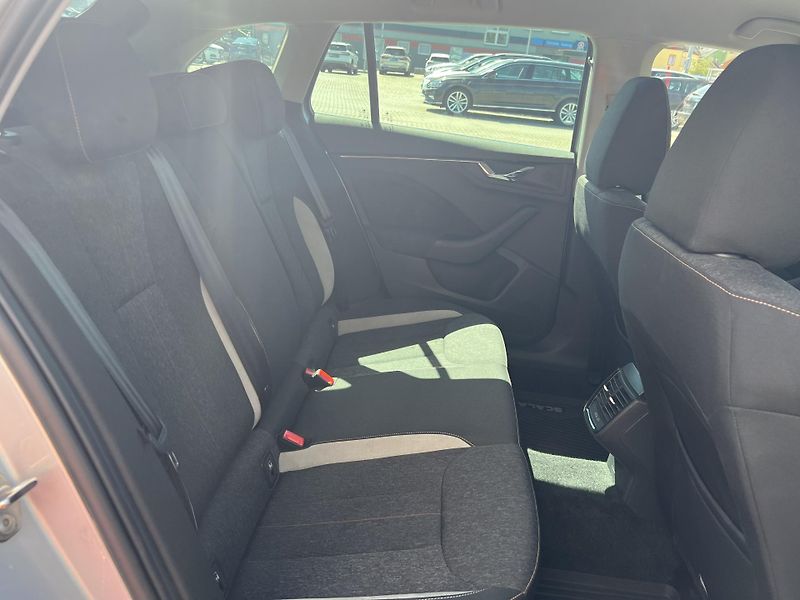 Škoda Scala (2021) 1,5TSi 110kW STYLE - fotka 30 z 34