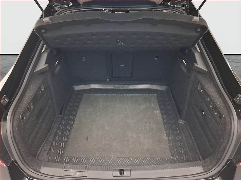 Škoda Superb (2022) 2.0 TDI - fotka 14 z 20