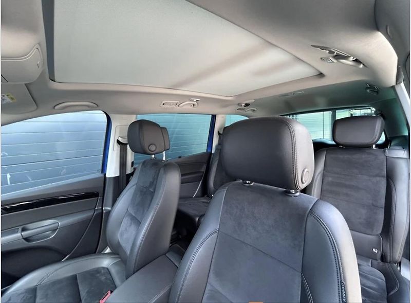 Volkswagen Sharan 130kW 7míst PANO WEBASTO 1.ČR - fotka 5 z 8