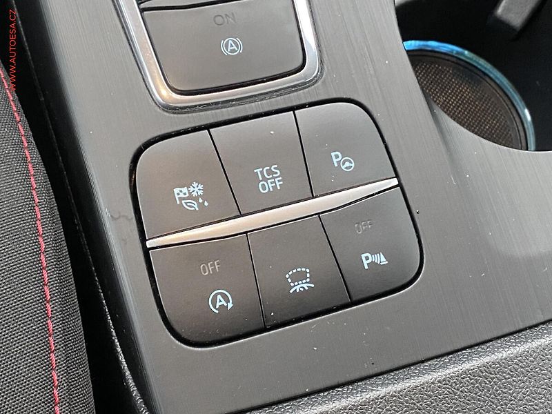 Ford Focus (2018) 1.5 TDCi, AT, headUP - fotka 14 z 20