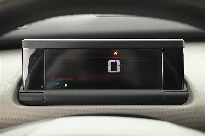Citroën C4 Cactus (2018) 1.2 PureTech, ČR,1.maj - fotka 8 z 15