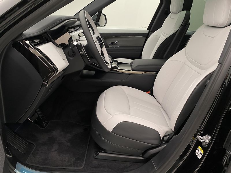 Land Rover Range Rover Sport (2026) D250 DYNAMIC SE AWD AUT  - fotka 3 z 65
