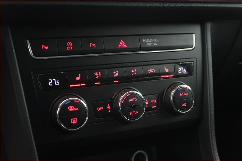 Seat Ateca (2017) 2.0 TDI, 4X4, Kůže, Navi - fotka 15 z 18
