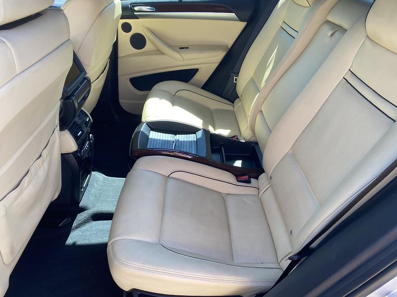 BMW X6 4.0D 4x4 310PS FULL CZ DPH 1A! - fotka 107 z 166