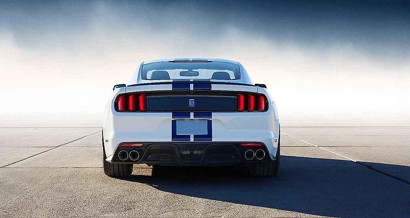 Shelby GT350 Mustang.