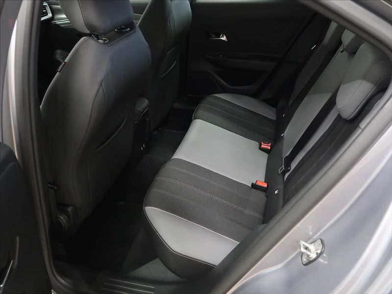 Opel Mokka 1,2 96 KW Automat zánovní - fotka 15 z 35