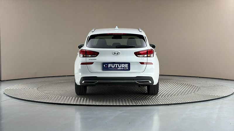 Hyundai i30 1.0 T-GDI Smart Kombi - fotka 5 z 27