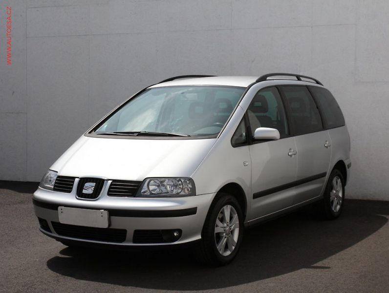 Seat Alhambra (2010) 2.0 TDi, AC, park.asist - fotka 3 z 3
