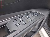 Peugeot 3008 (2017) 1.2 PT, Allure, AT, panor, TZ - náhled 13