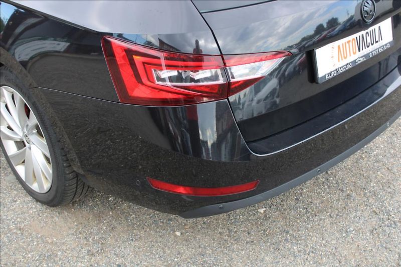 Škoda Superb 2,0 TDi  L&K, 140KW, DSG, ČR - fotka 41 z 46