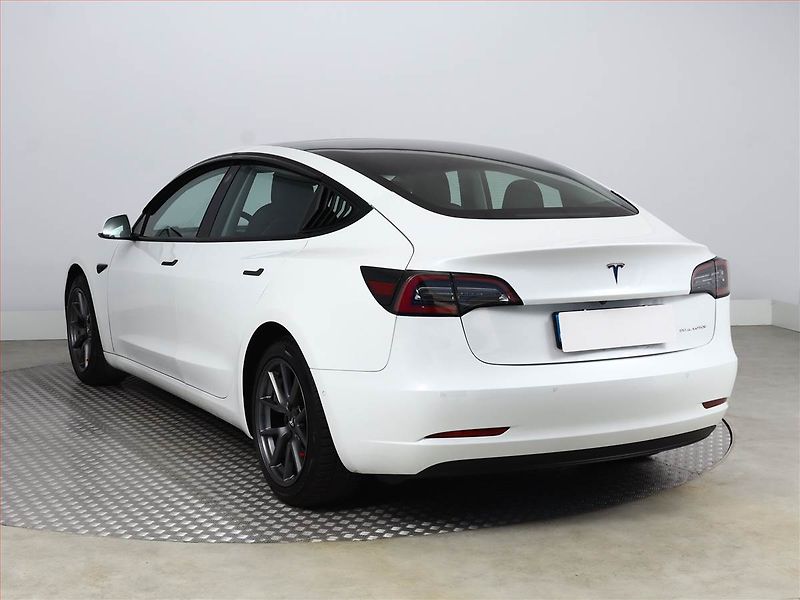 Tesla Model 3 (2020) Long Range 4WD 74kWh, SoH 90% - fotka 4 z 22