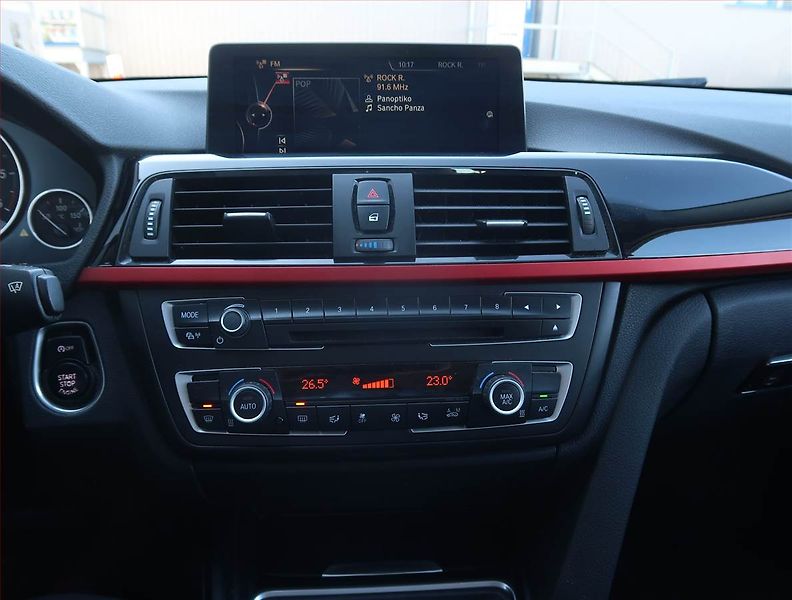 BMW Řada 3 (2014) 320 d xDrive, 4X4, Automat - fotka 12 z 22