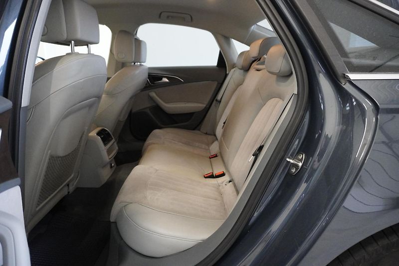 Audi A6 2.8 FSi AUTOMAT - fotka 22 z 26