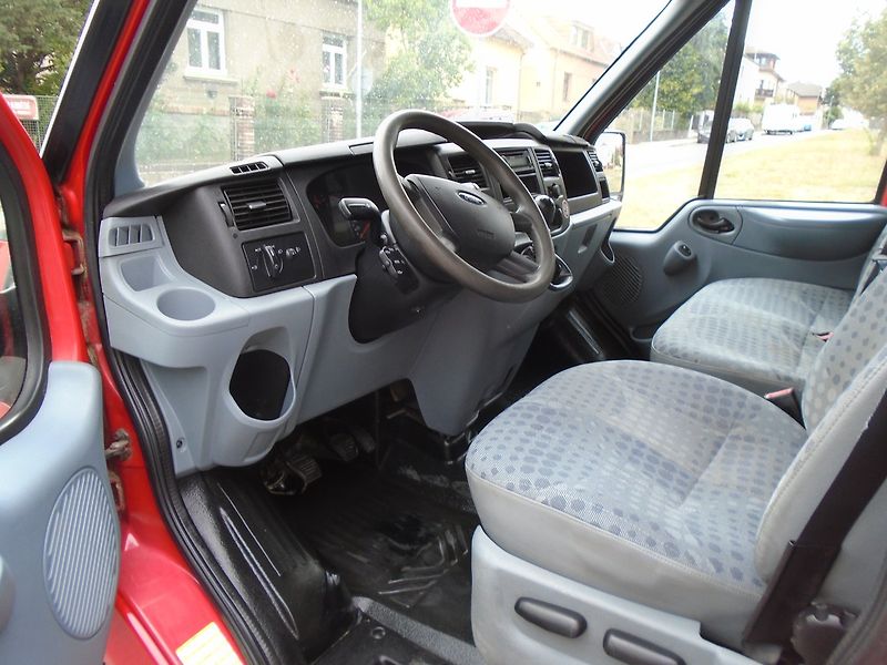 Ford Transit (2013) 2.2 TDCI, L1H1 - fotka 14 z 20