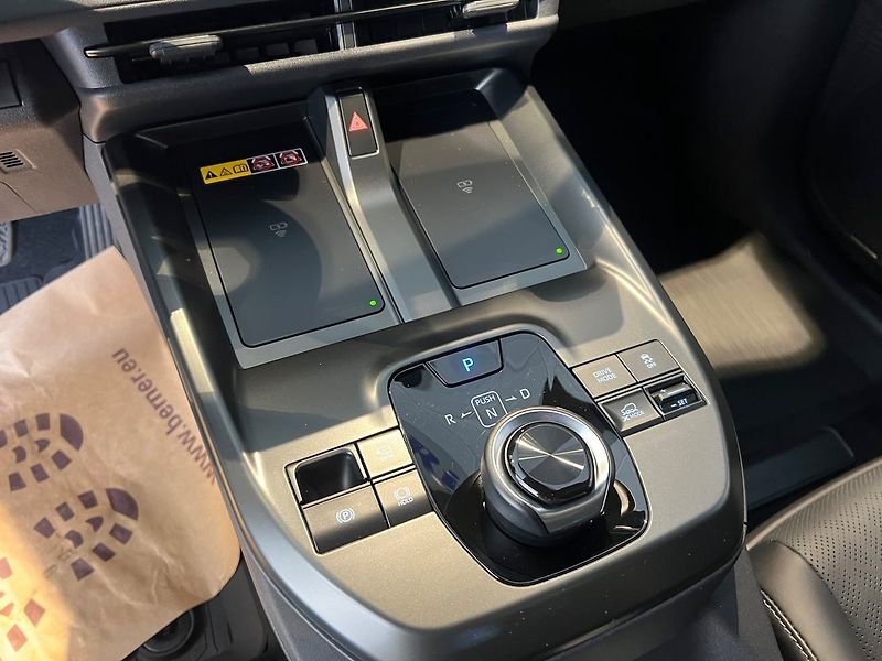 Subaru E-Outback 74.7 kWh AWD Comfort H/K Venti - fotka 12 z 18