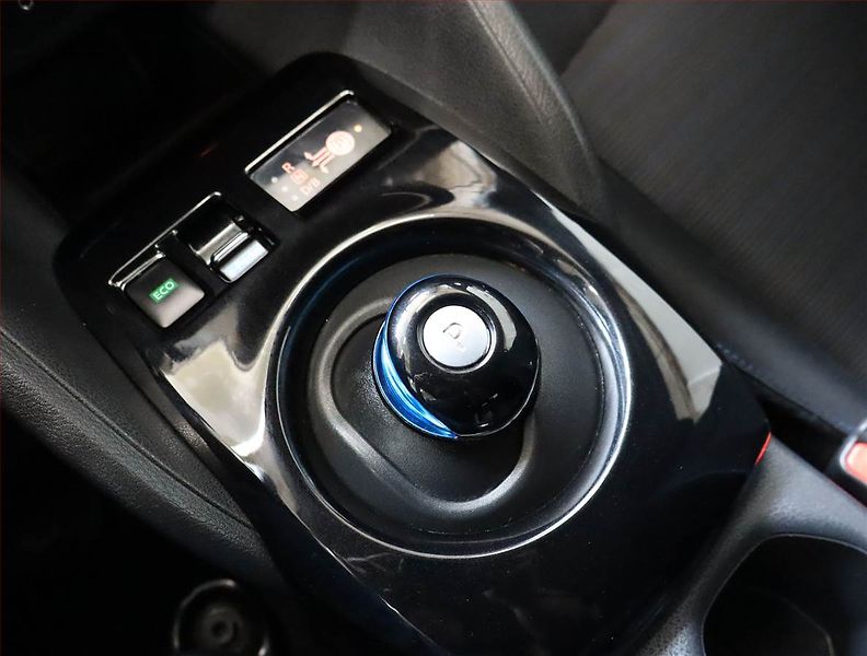Nissan Leaf (2018) 40 kWh, SoH 87%, Automat - fotka 23 z 28