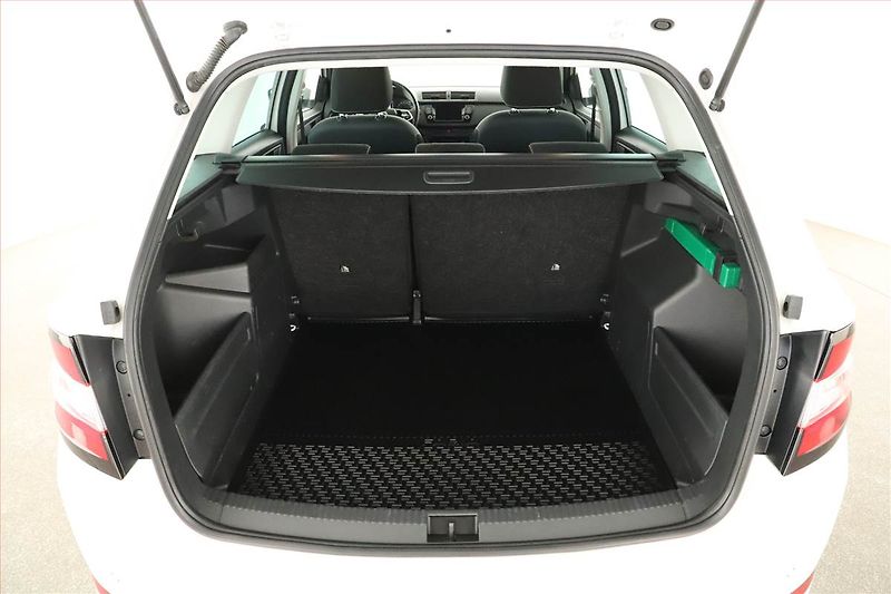 Škoda Fabia (2022) Ambition 1.0 TSI, ČR,1.maj - fotka 10 z 13